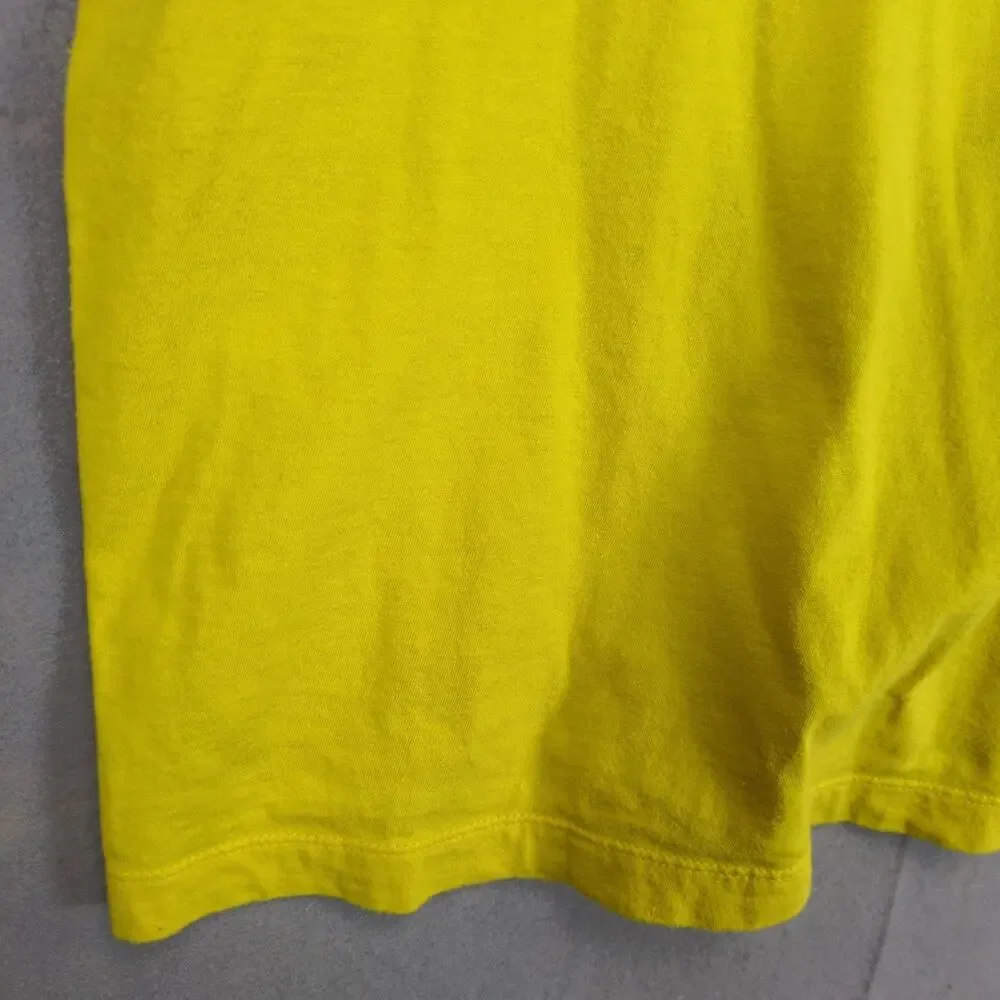 The Nike Tee Boston Red Sox Men's XL Yellow T-Shirt,‎ MLB Baseball Sports Fan